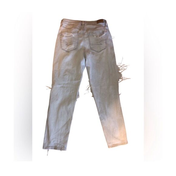 American eagle light wash distressed mom jeans size 8 - Picture 3 of 3